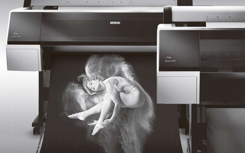 Máy in Epson Pro 7900 in bị xước mong anh chị kỹ thuật giúp đỡ